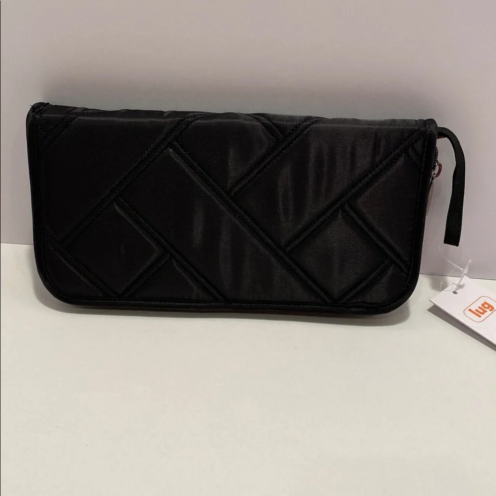 lug quilted wristlet